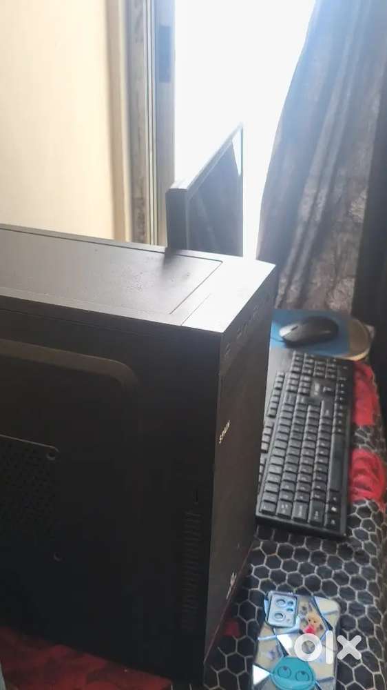 Monitor,CPU, Keyboard,Mouse, Power supply(UPS)