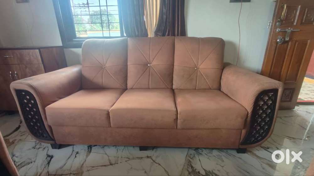 3+1+1 Slightly used artificial leather sofa set