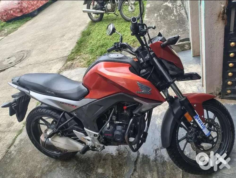 Honda Hornet CB160R