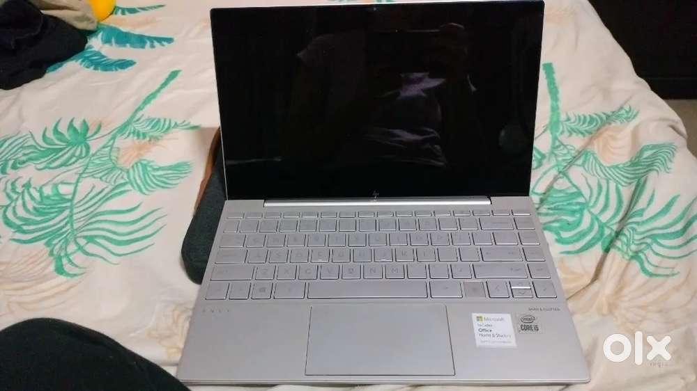 HP Envy 13 - 16gb Ram 526 ssd - i5 processor