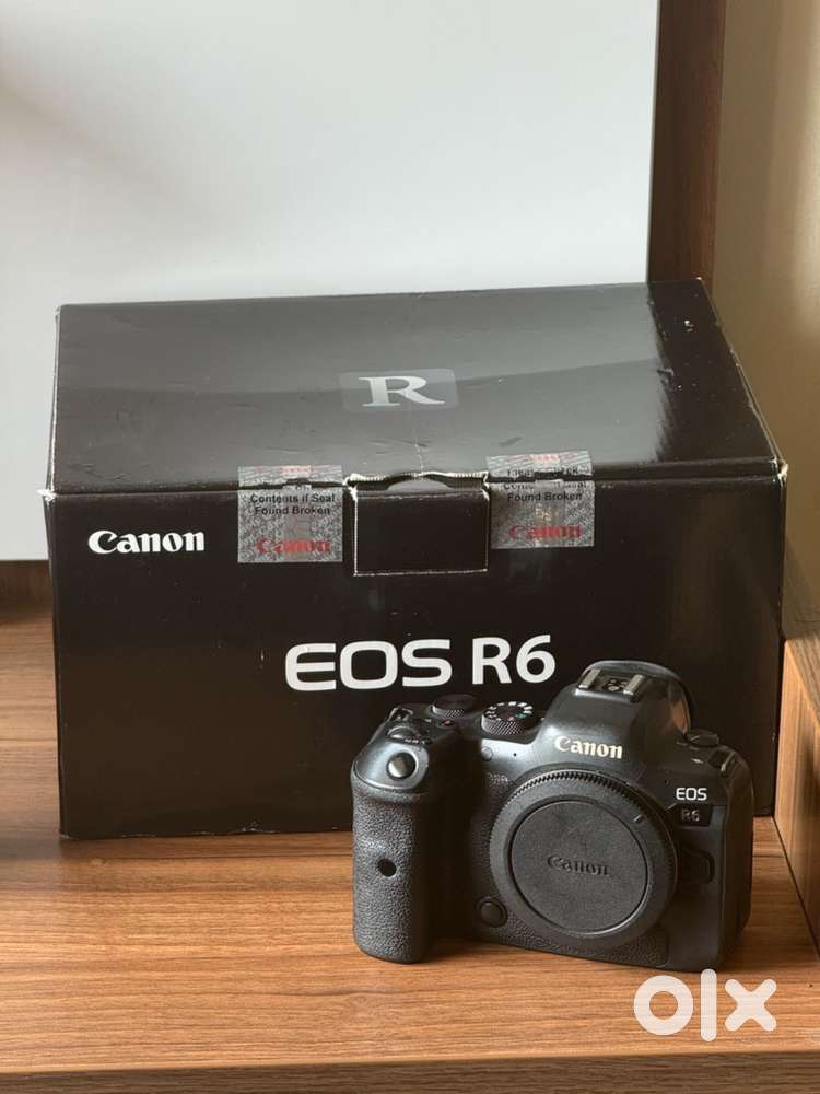 Canon R6 body with box and bill