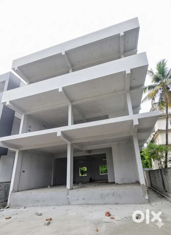 Independent building available at palarivattam 4500 sqft