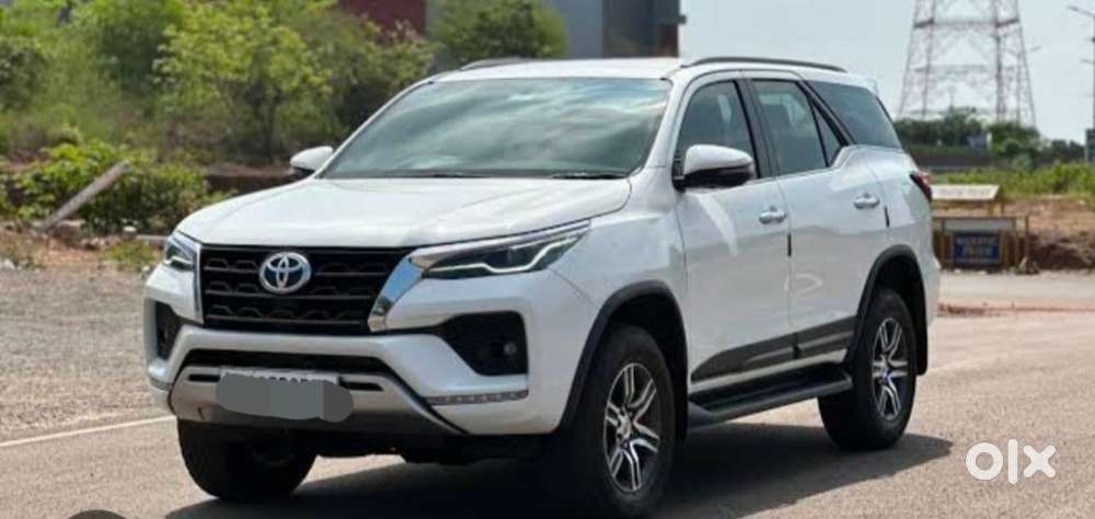 Toyota Fortuner 4X2 AT 2.8 Diesel, 2023, Diesel