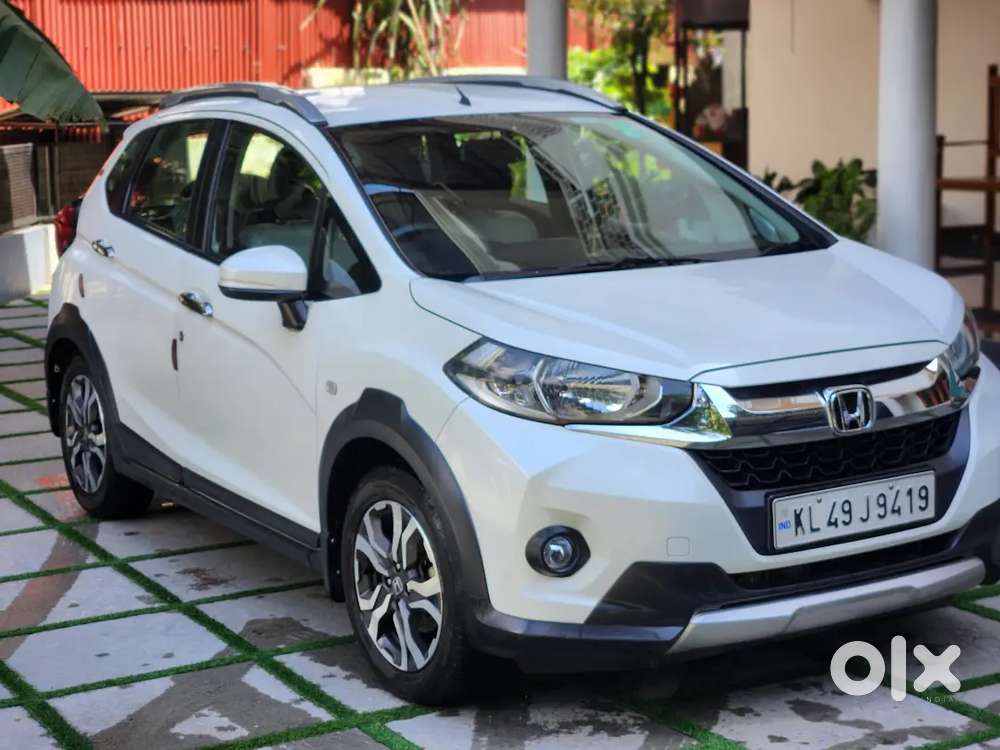 Honda WR-V 2018 CNG & Hybrids 62000 Km Driven well maintained.