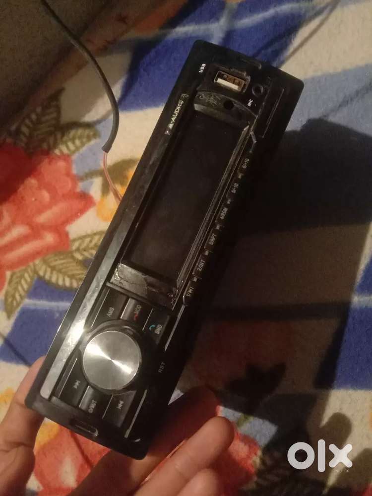 Car stereo company ka naam M-AUDIC stereo Mukesh Ji good condition