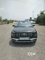 Hyundai Venue 2021 Diesel 65000 Km Driven