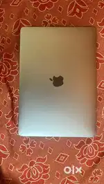 Apple mac book air M1