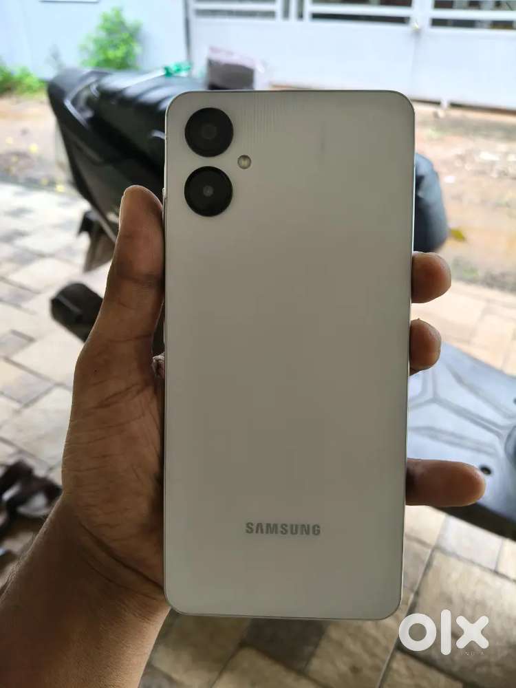 Samsung Galaxy A06 5G in 9 month warranty