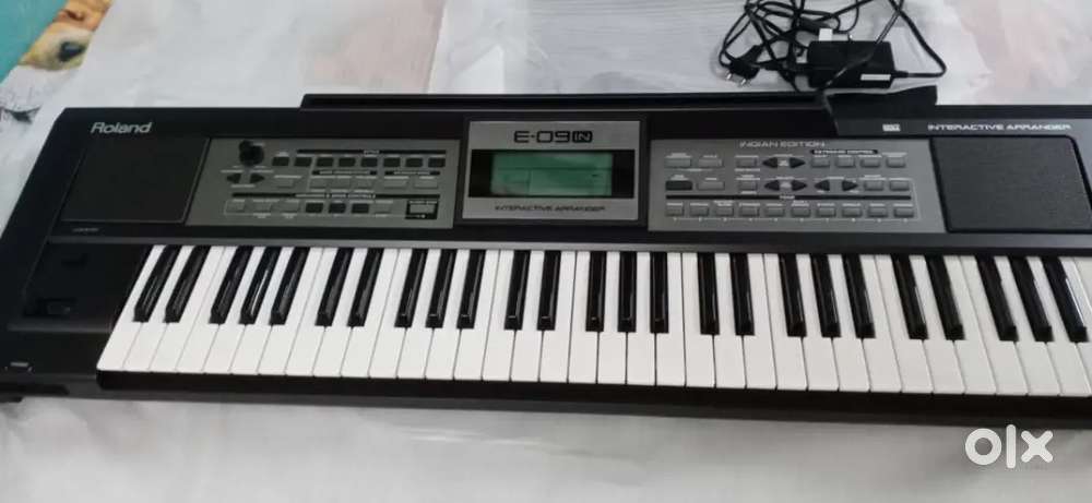 Roland keyboard E09n