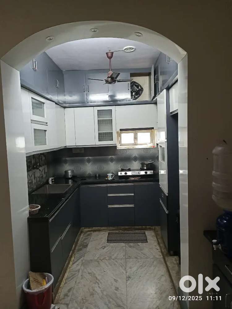 1 male flatmate required