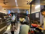 Indian aur chinese cook aur helper ki zarurat hai
