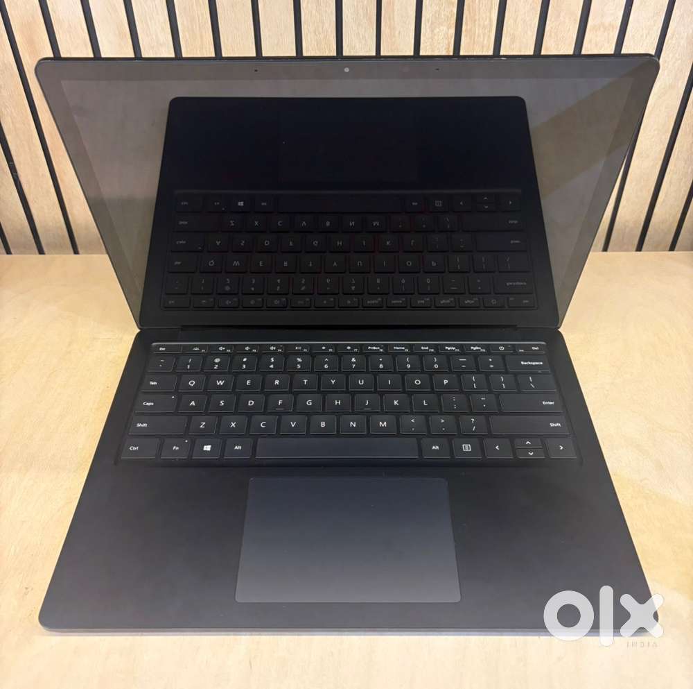 MICROSOFT SURFACE LAPTOP INTEL CORE I7 10TH GEN 16GB RAM 512GB SSD