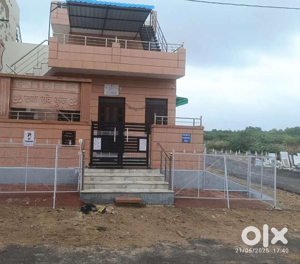 Independent new house for students on rent