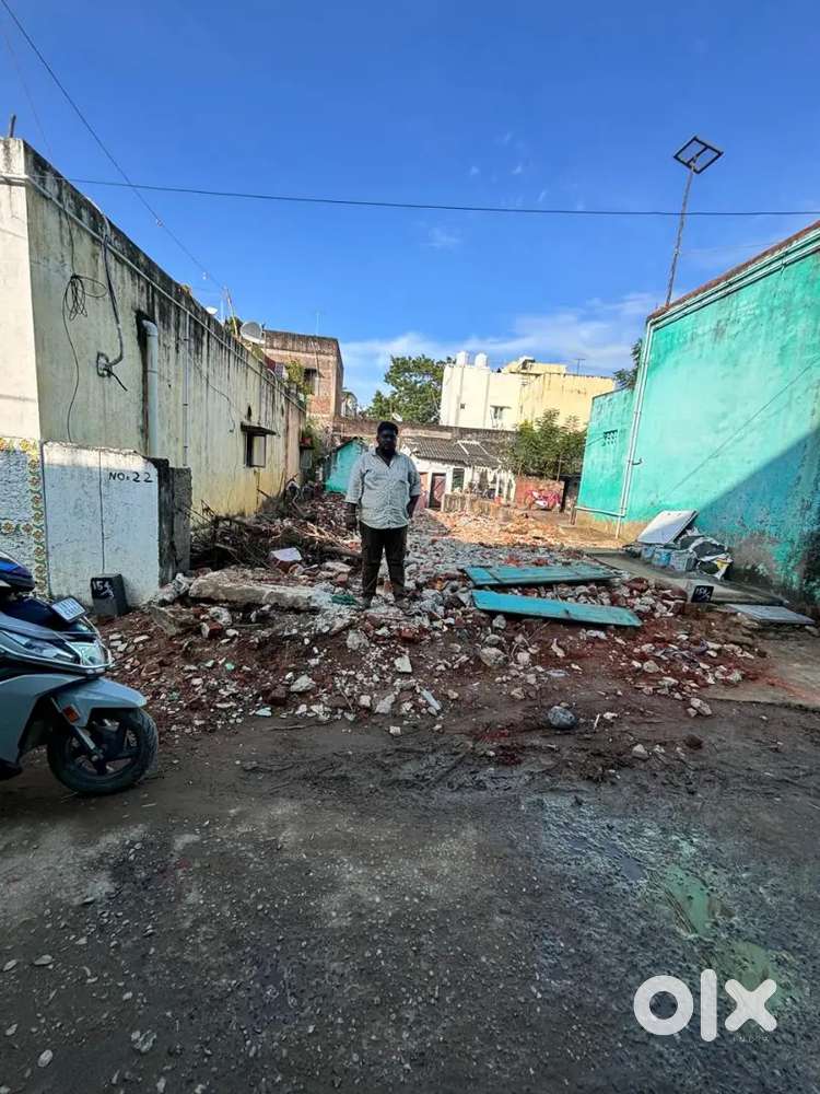 LAND FOR SALE 878 square feet