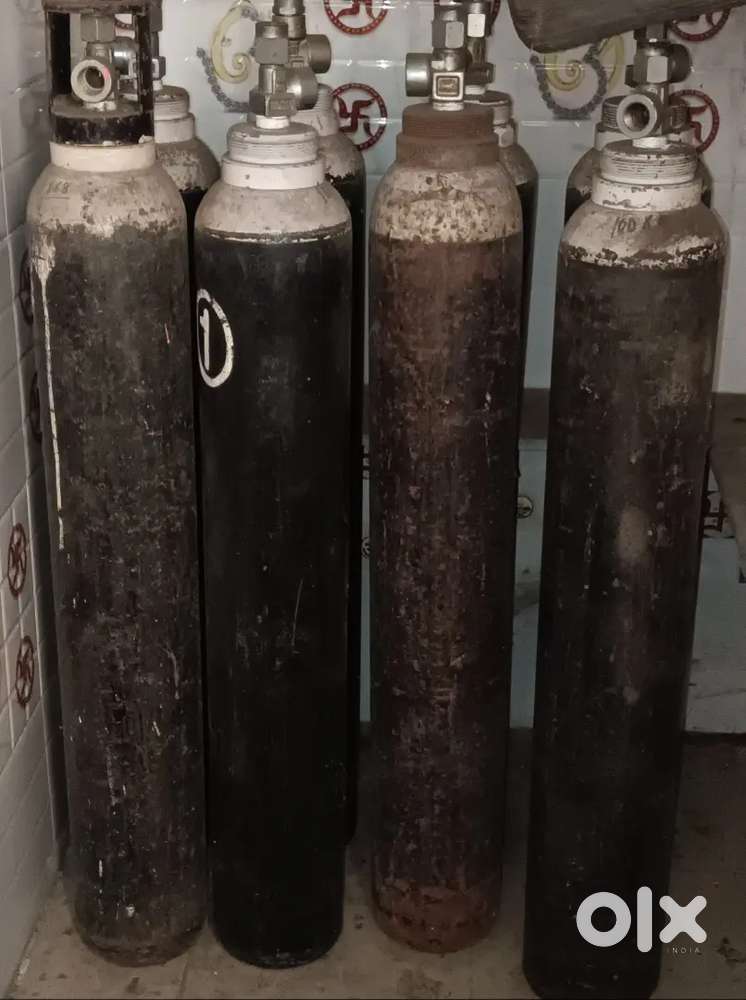 Oxygen Cylinder