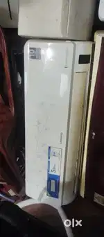 Good nd clean conditioner 1st hand air conditioner