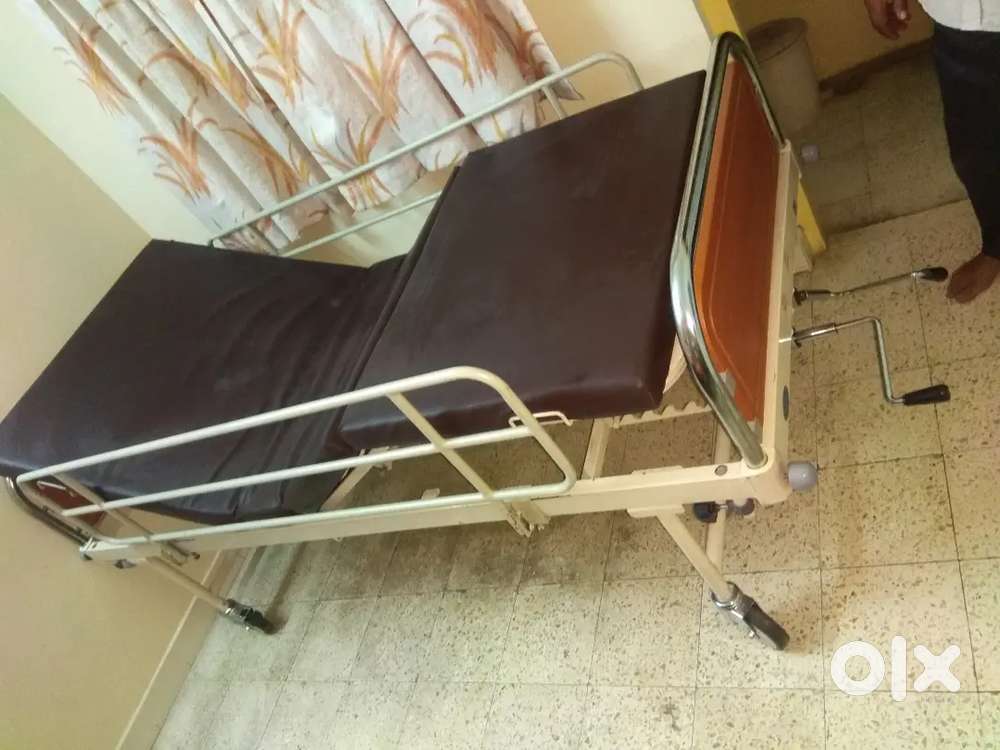 Icu remote bed electronic patient medical surgical bed