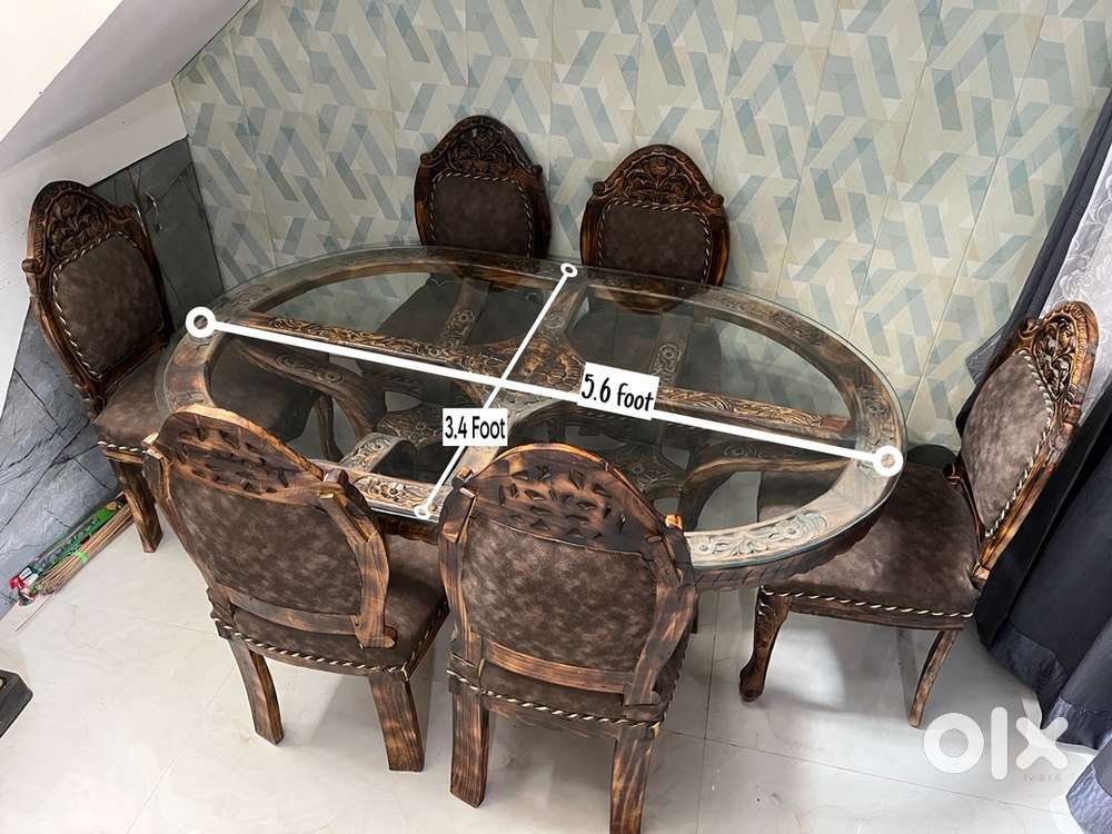 Good Looking Dining Table️
