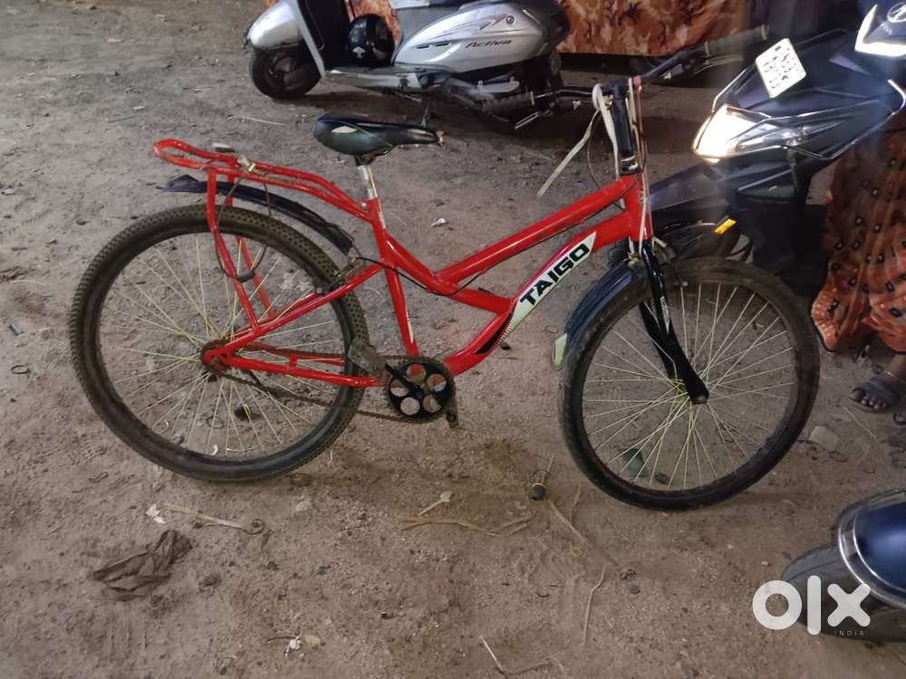 Bicyle used but damaged