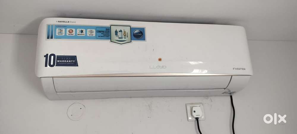Good Condition 1.5 ton LLOYD AC for sale