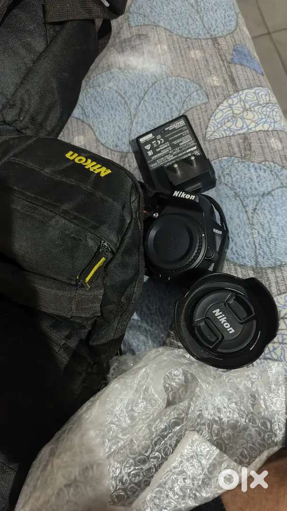 Dslr D3500 nikon 25k only jayada use nhi hwa new hei ...