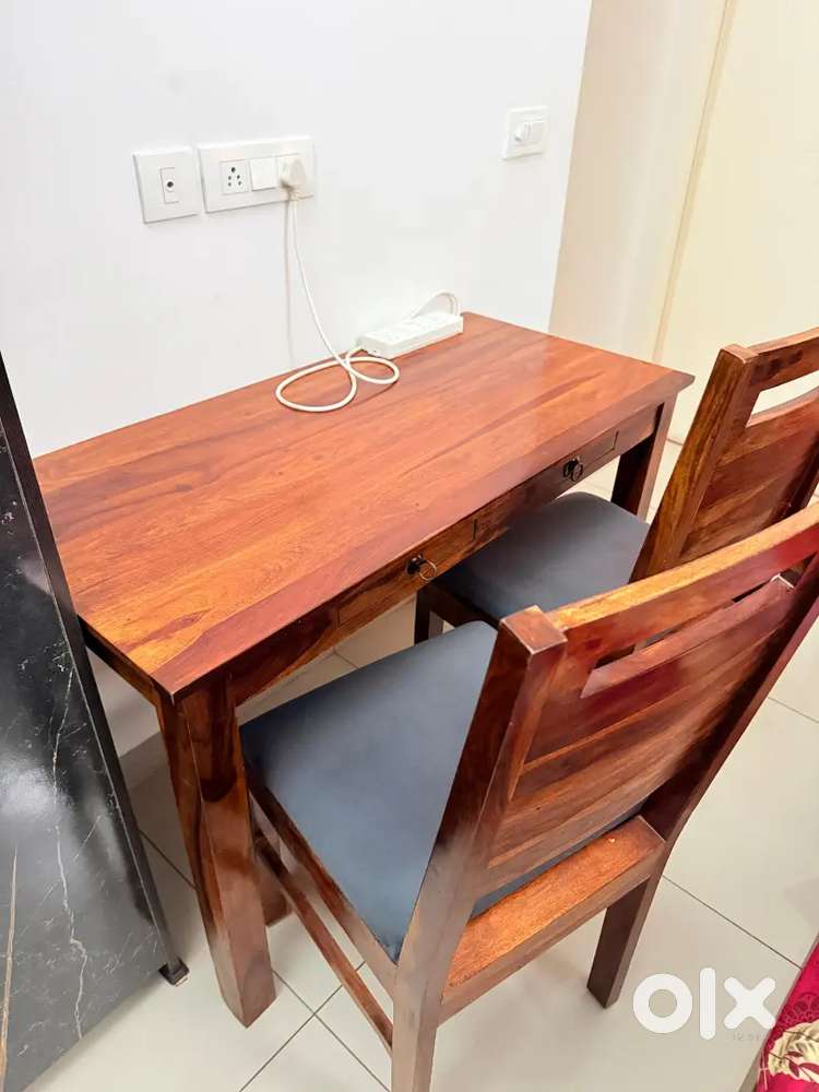 Study table with 2 chairs (Sheesham wood) on sale