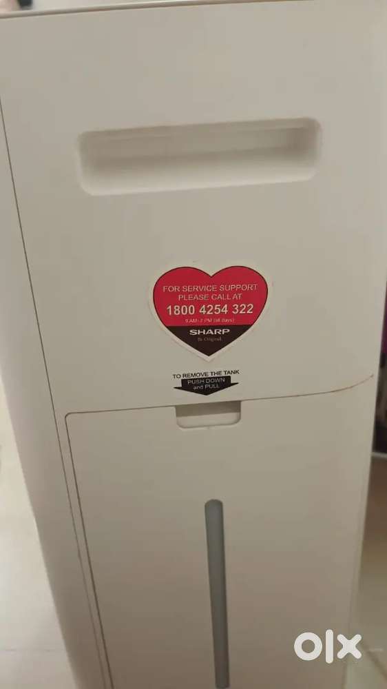 Sharp qnet zensational humidity air purifier (completely new) not used