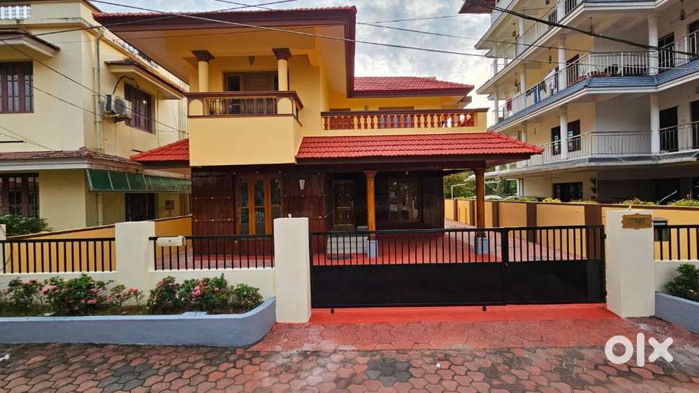 5 cent plot with  2300 Sqft 3 bhk villa for sale at Kakkanad