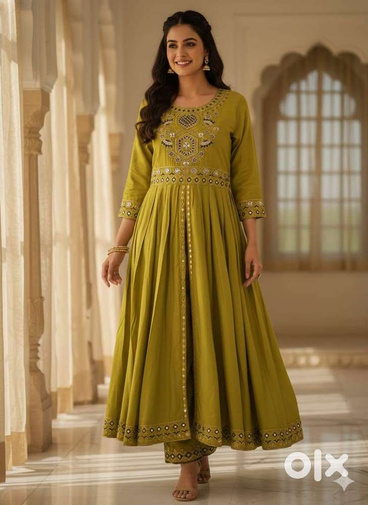 Available Branded Clothes for Girls & Women in Very Low Price