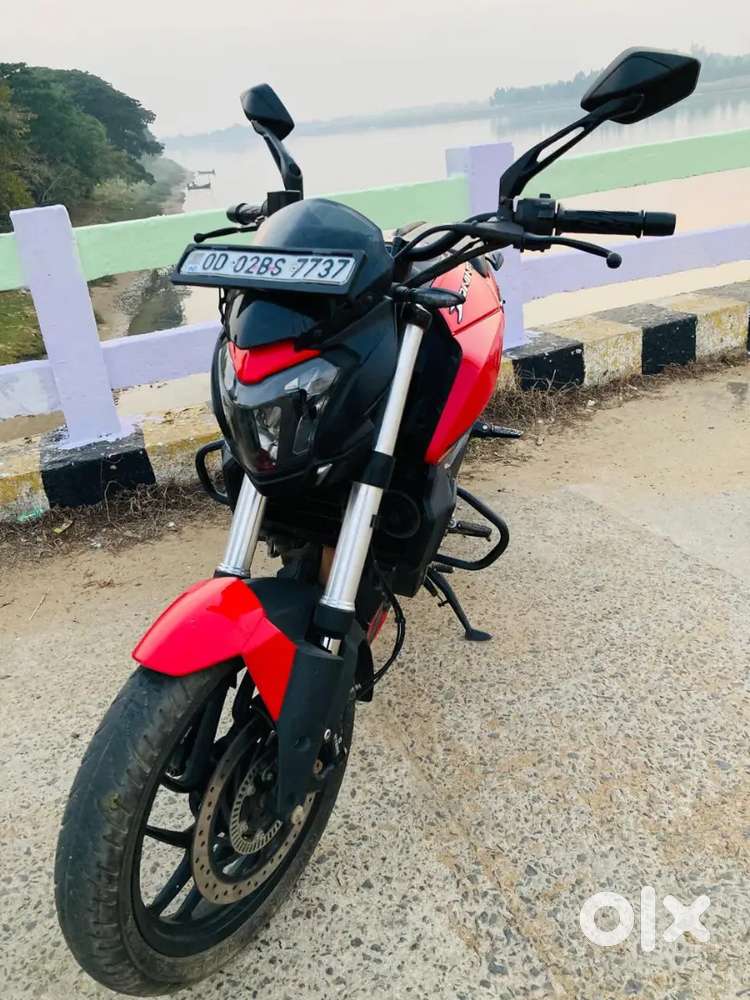 Dominar 250