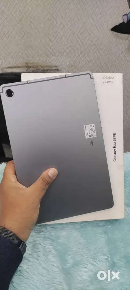 Samsung Galaxy S9 FE 6/128GB Wifi Tab  in good condition with box