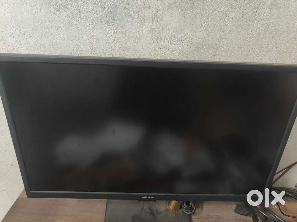 Personal Computer (or) Laptop