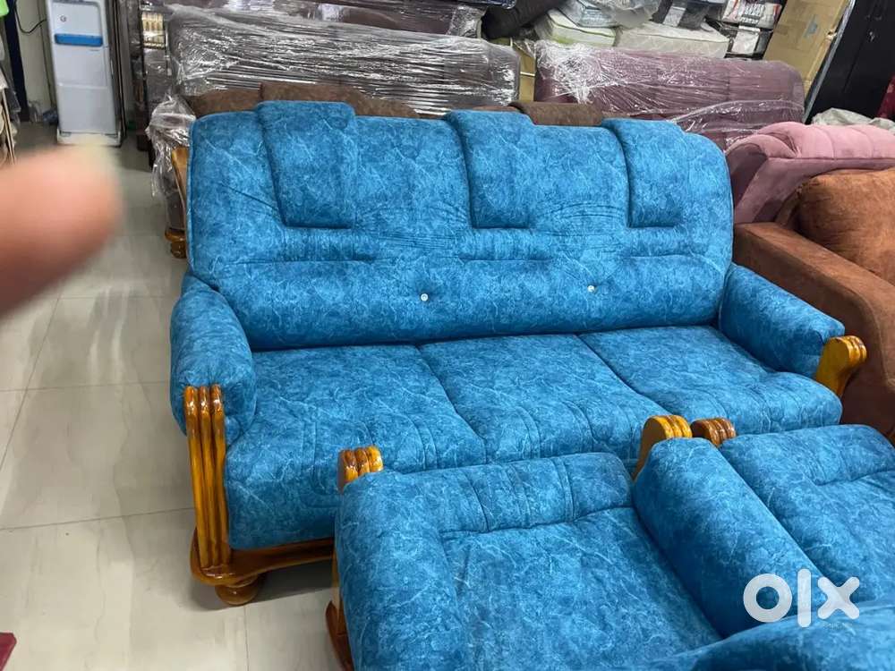 Sales persons in furniure and helpers