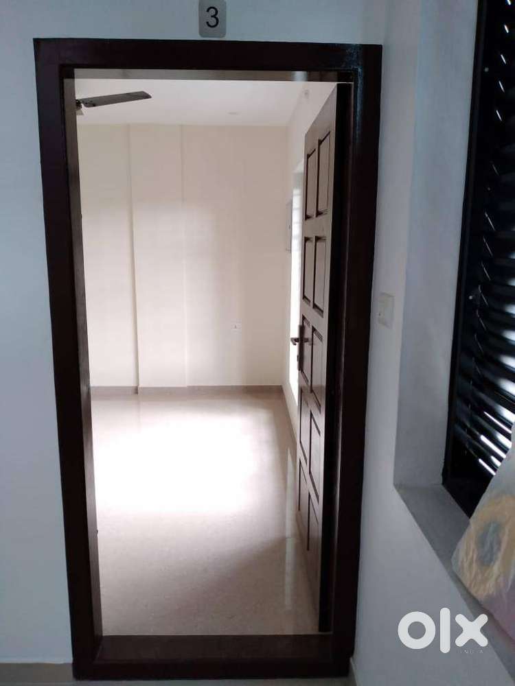 2 BHK FLATS / OFFICE SPACE