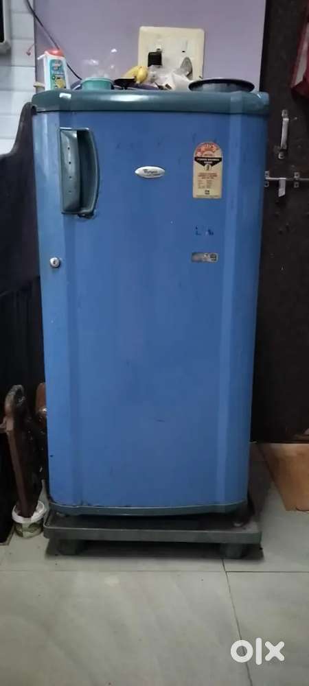 Whirlpool single door fridge