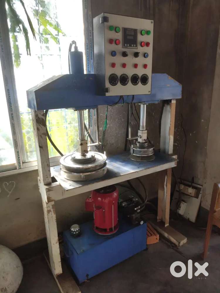 Double Die paper plate making machine