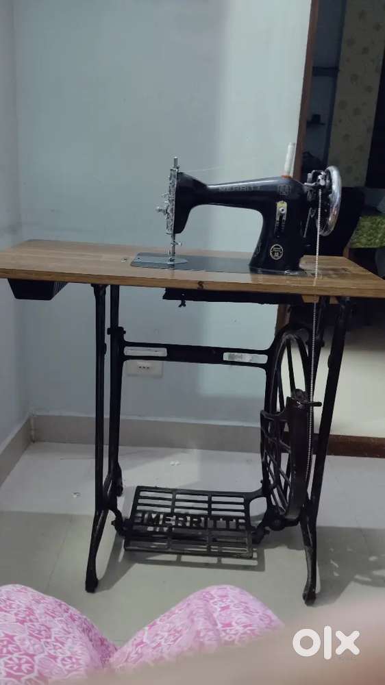Merritt foot pedal sewing machine in good condition