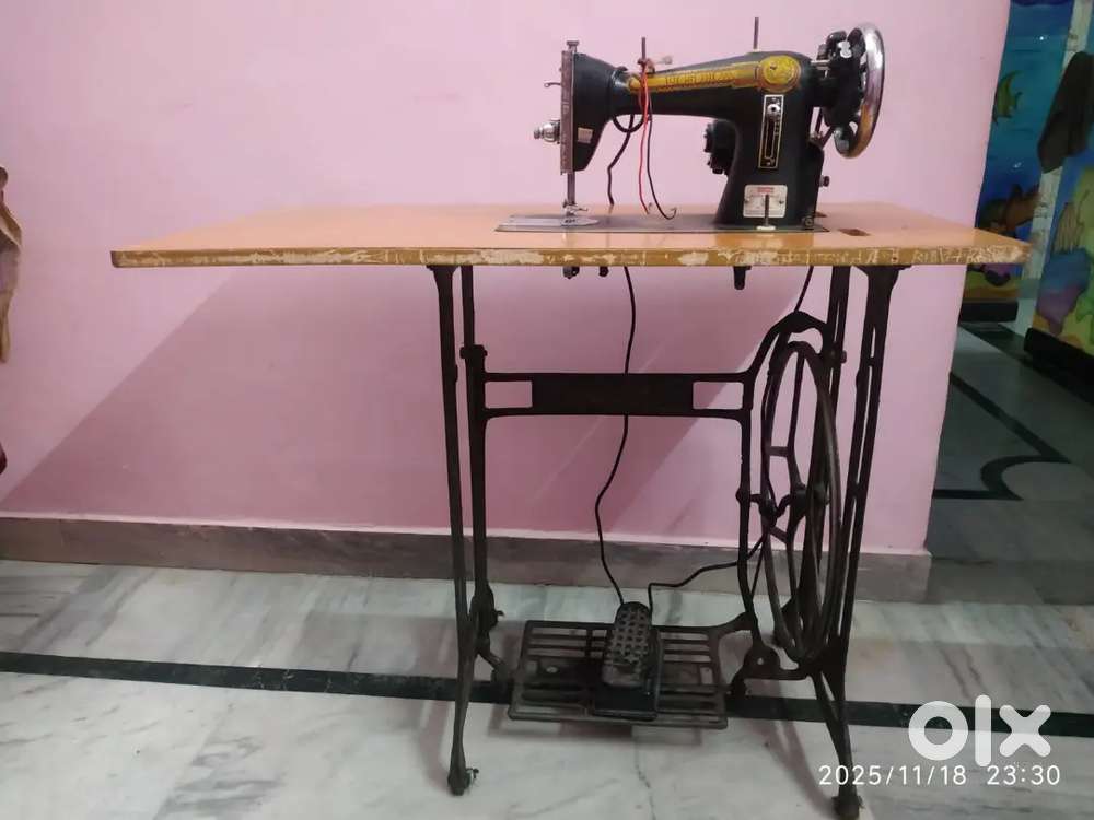 Usha sewing machine with motor