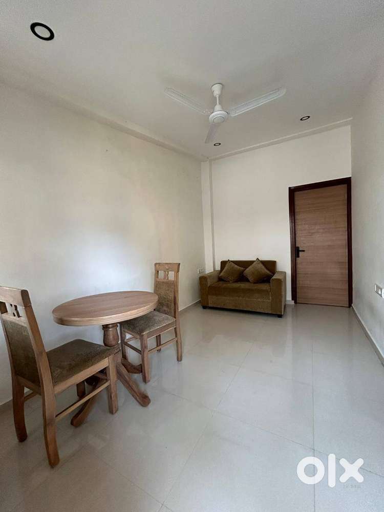 Lio Reshma Enclave Coed