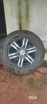 Fortuner wheel with tyre 17 inch