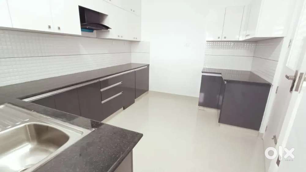 At sasthamangalam 2BHK unfurnished flat for rent