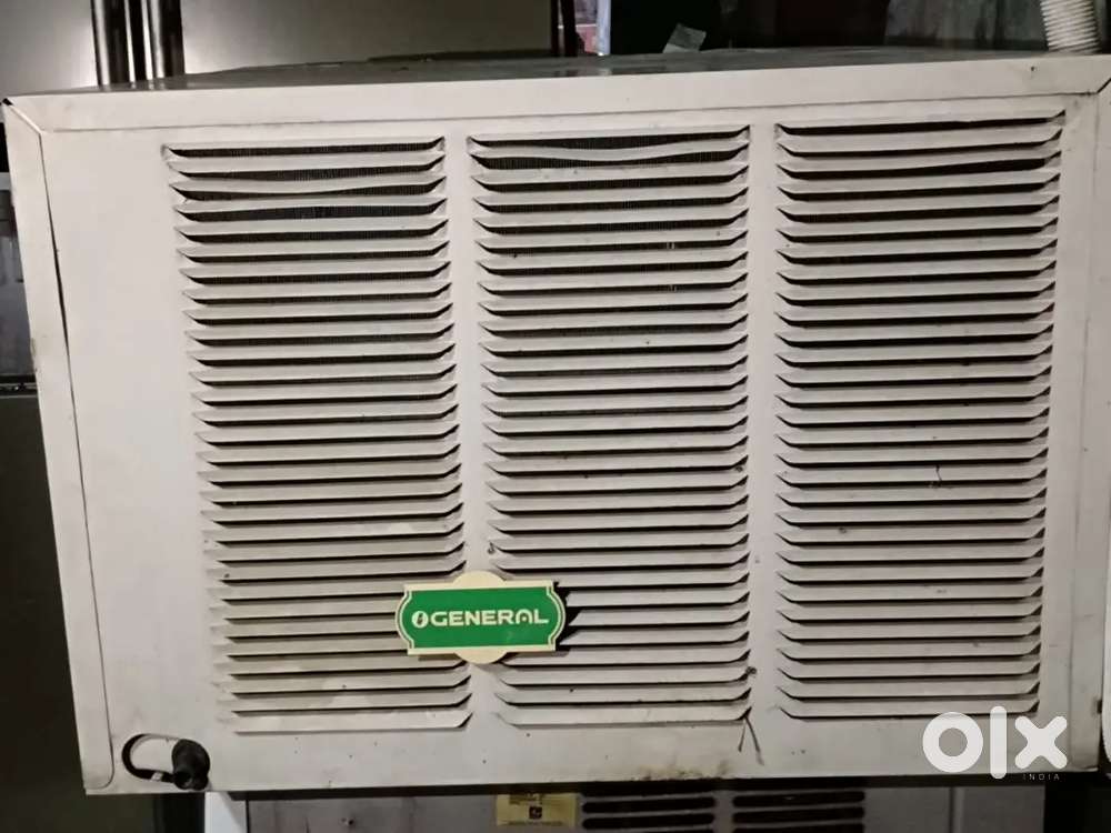 Window AC 2 ton original cooling pe hai