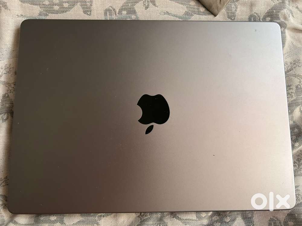  Apple MacBook Pro 14-inch (M2 Pro, 2023) – 16GB RAM / 512GB SSD
