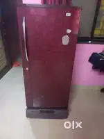 Selling fridge at 7200