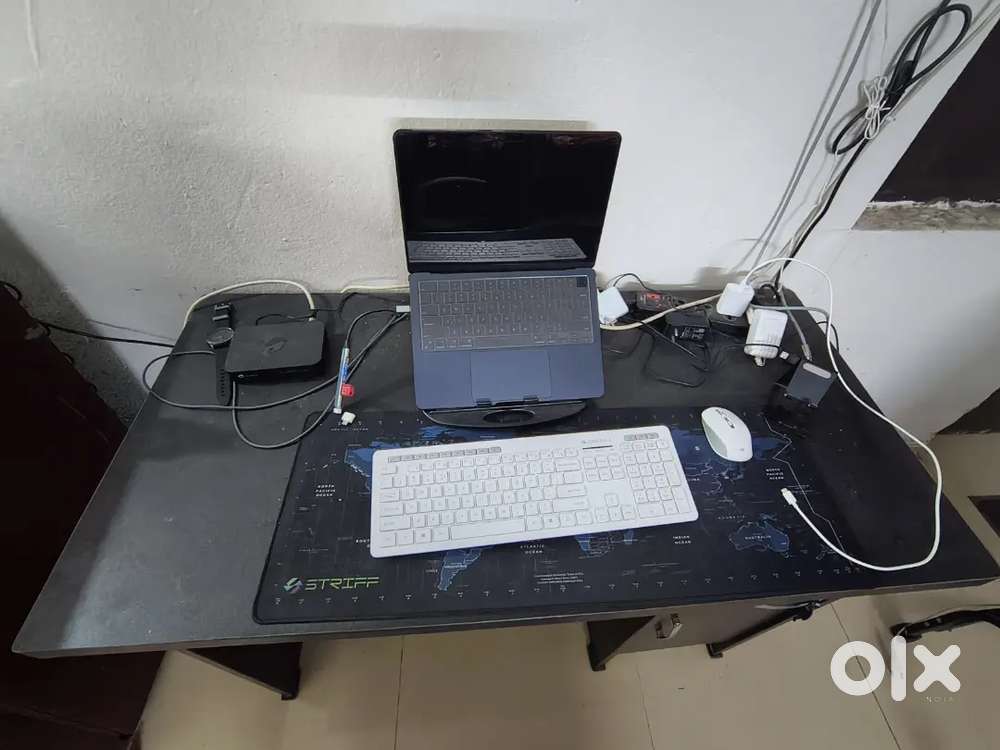 Computer Table and Chair