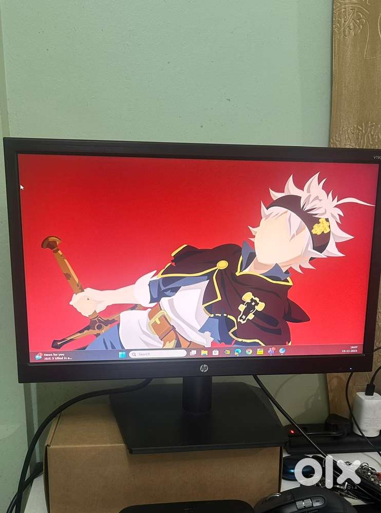 FOR SALE: Used HP V190 18.5 HD Monitor - Great Condition!