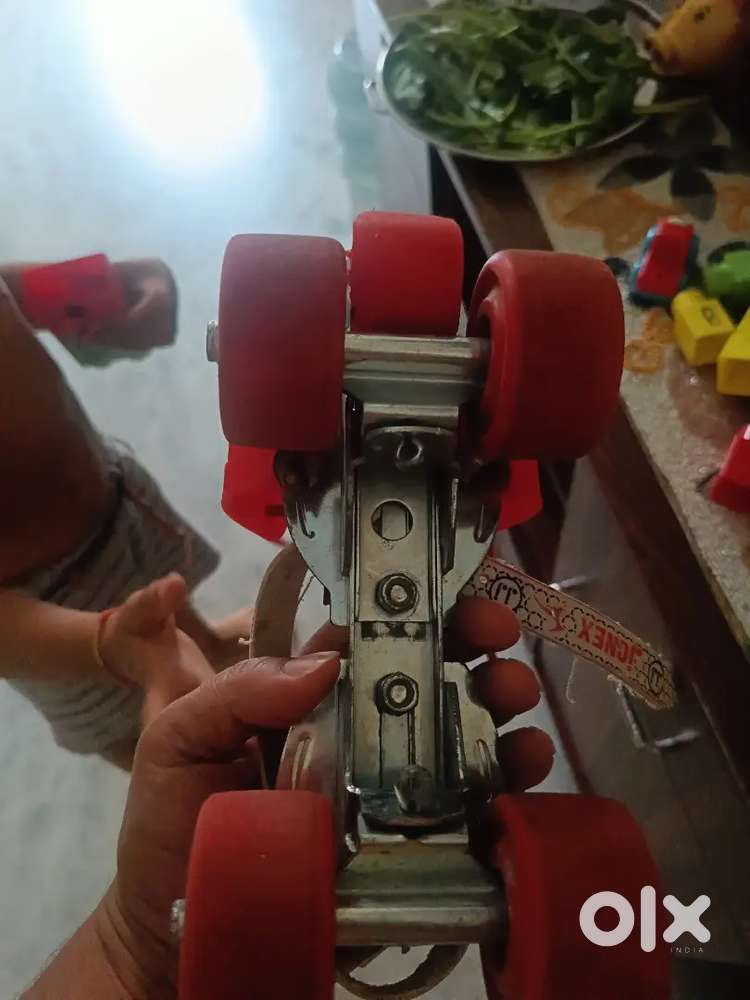 Skate shoes for sale