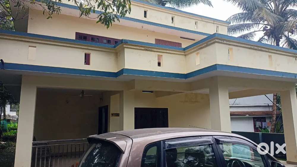 കൽപ്പറ്റയിൽ 10 സെൻ്റ് സ്ഥലവും 2500 sq ft വീടും വിൽപ്പനയ്ക്ക്