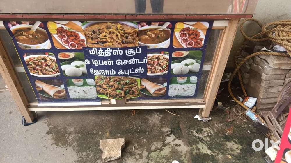 Soup shop tabale sala