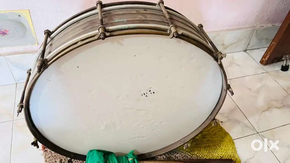 Drum and stick (dol)